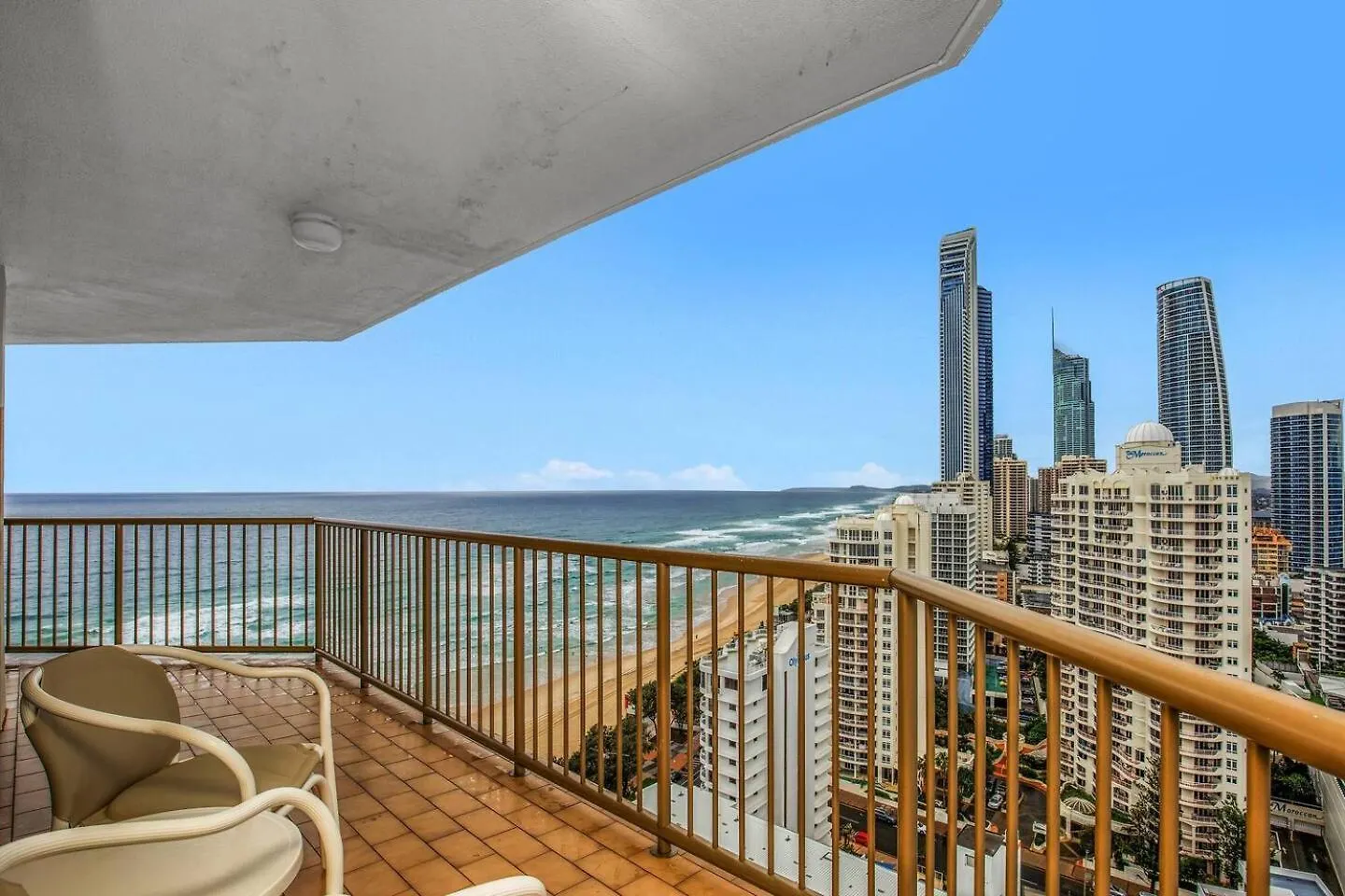 Sky High Beachside Balcony Panorama At Surfers ゴールドコースト アパート